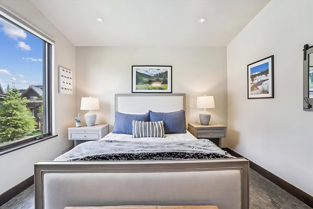 Bedroom 3 image