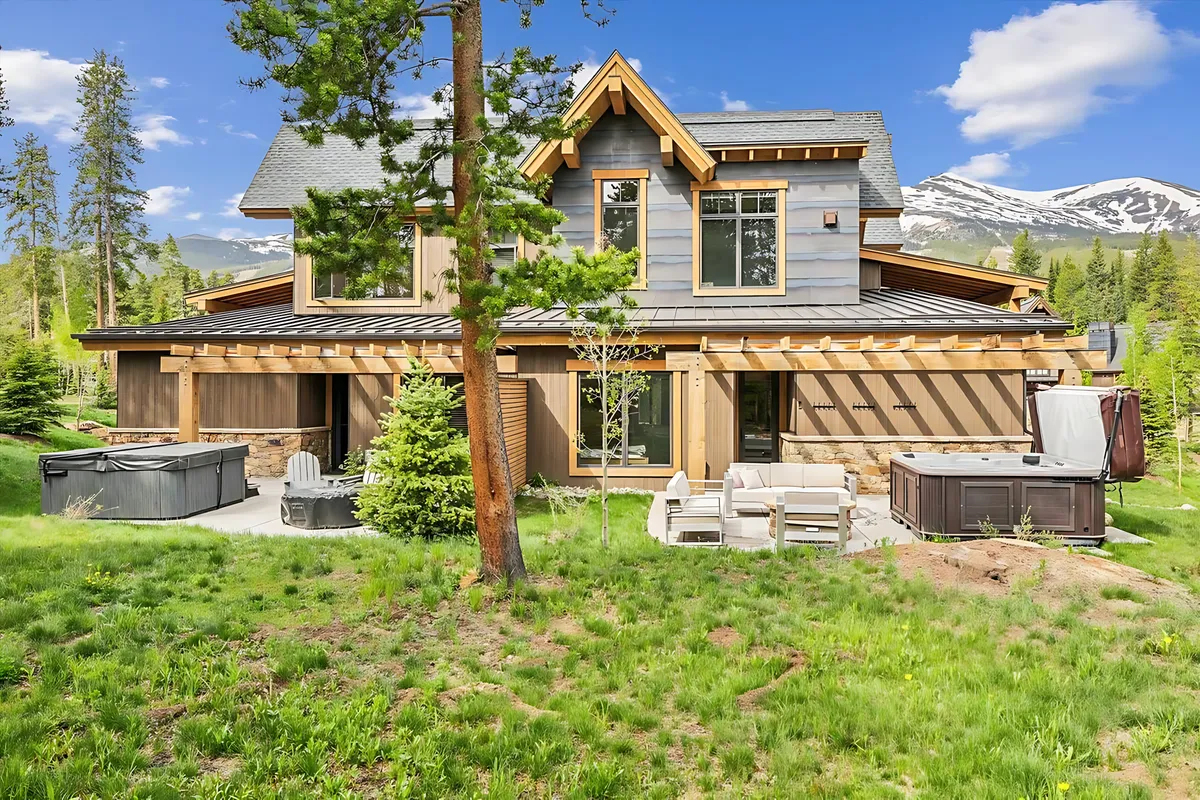 Wander Breckenridge Chateau