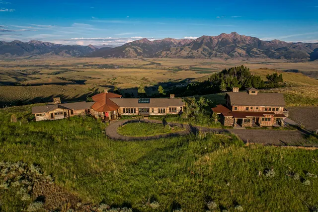 Wander Yellowstone Summit #4