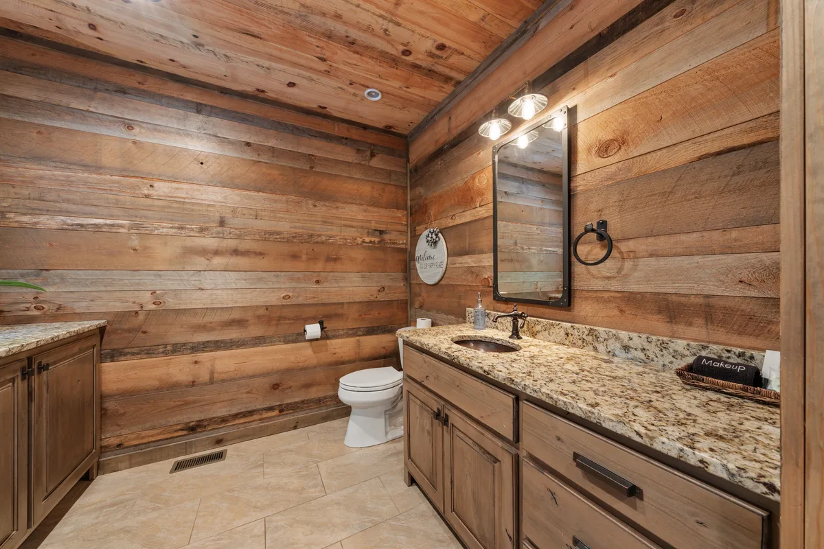 Wander Georgia Woods