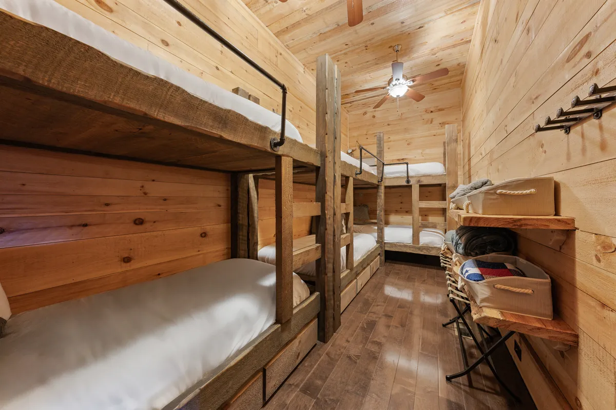Bunk Bedroom image
