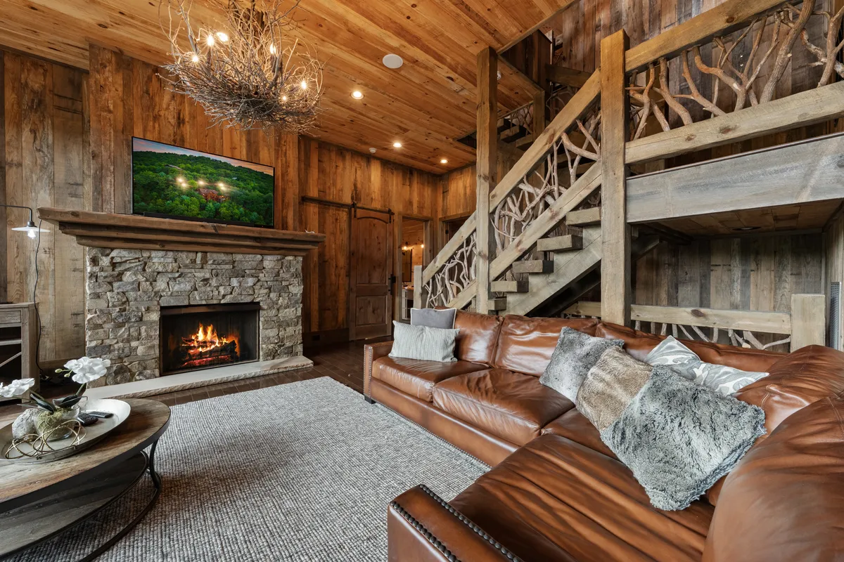 Wander Georgia Woods