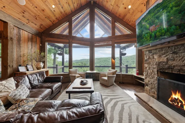 Wander Georgia Woods