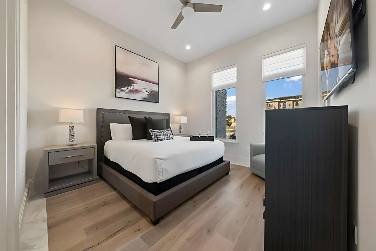 Bedroom 5 image