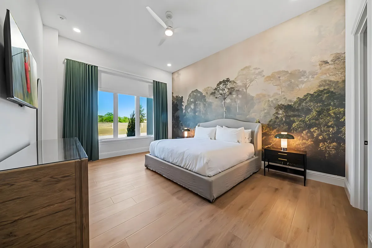 Bedroom 4 image