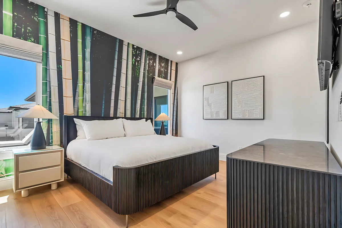 Bedroom 10 image