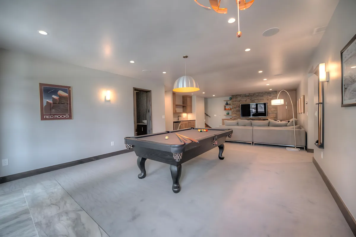 Wander Keystone Edge