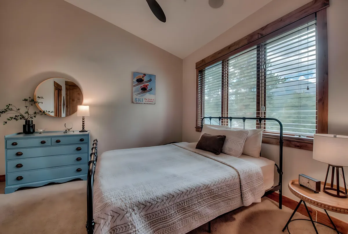 Bedroom 3 image