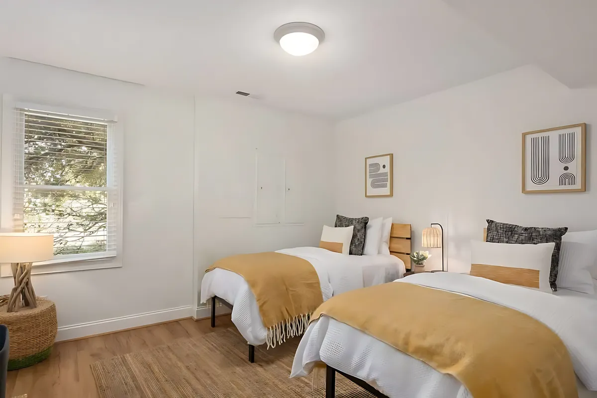 Bedroom 6 image