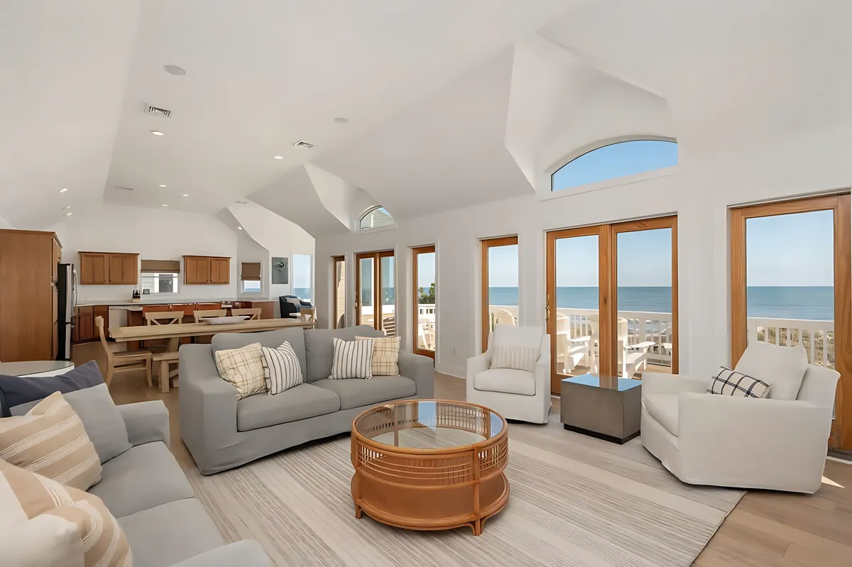 Wander Corolla Beachfront #43