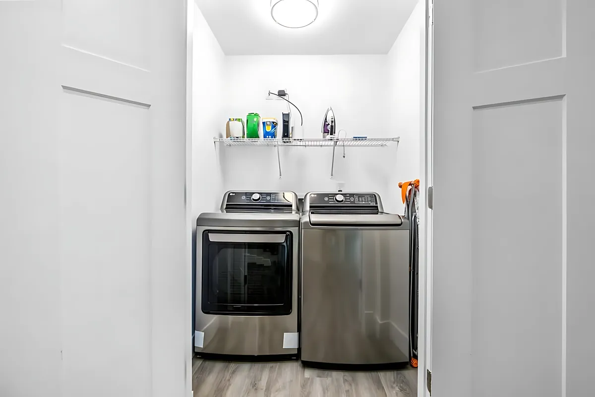 Wander Corolla Grove #21