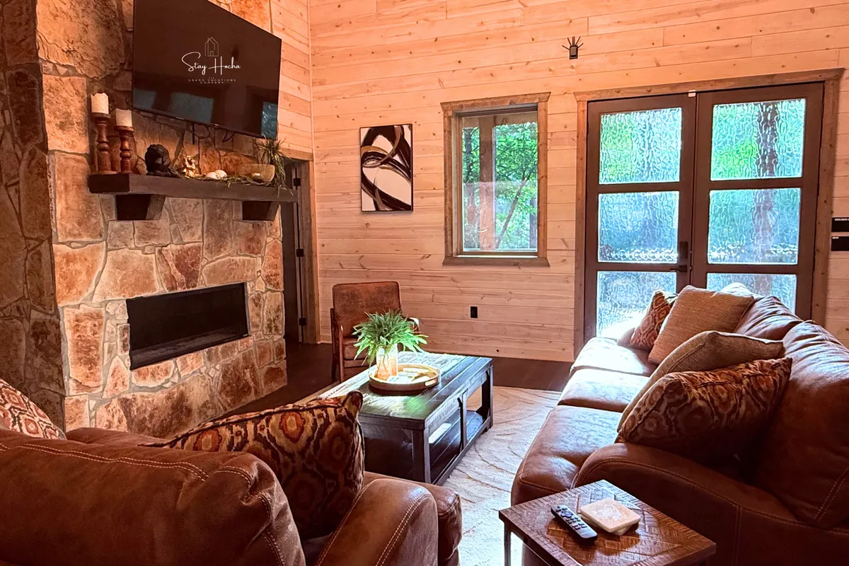 Living Room image