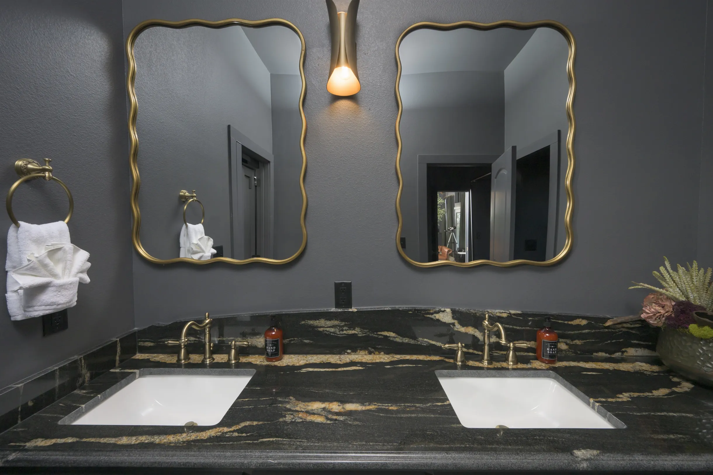 Wander Broken Bow Castle #11