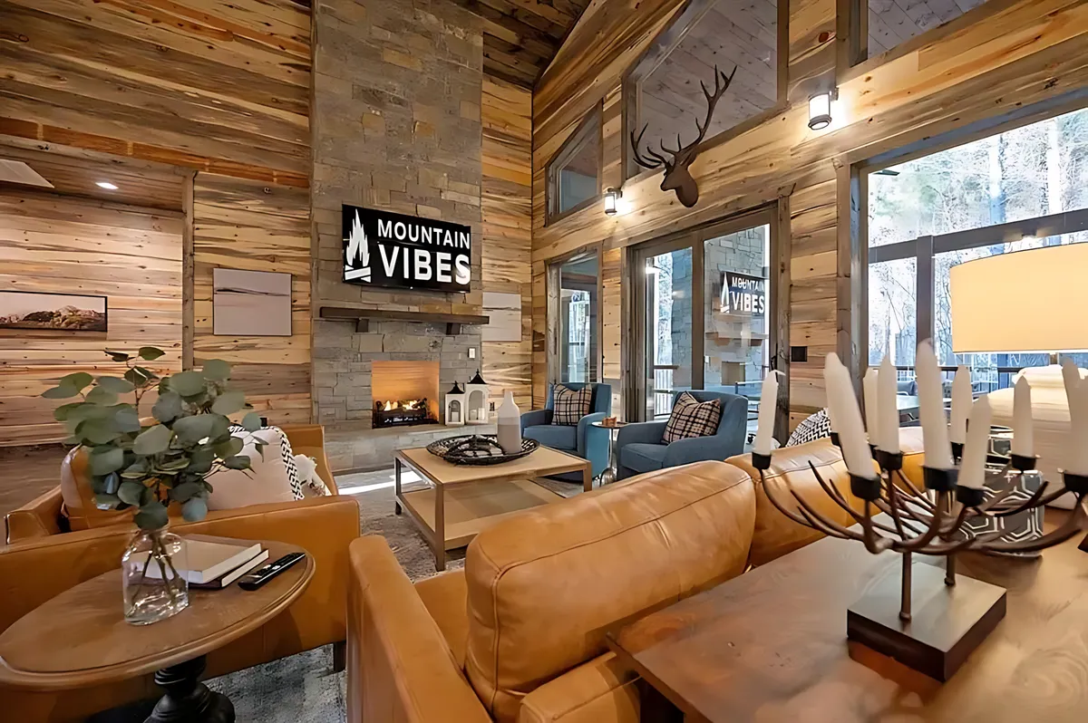 Wander Broken Bow Mountain