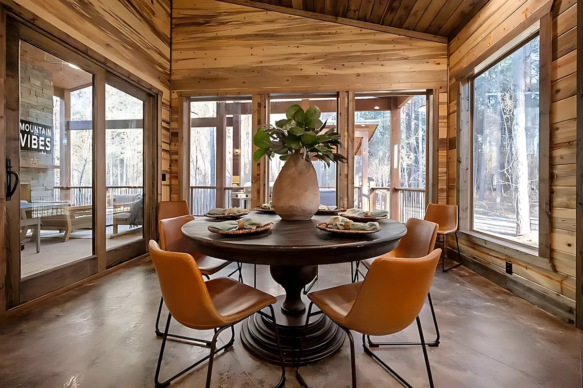 Wander Broken Bow Mountain