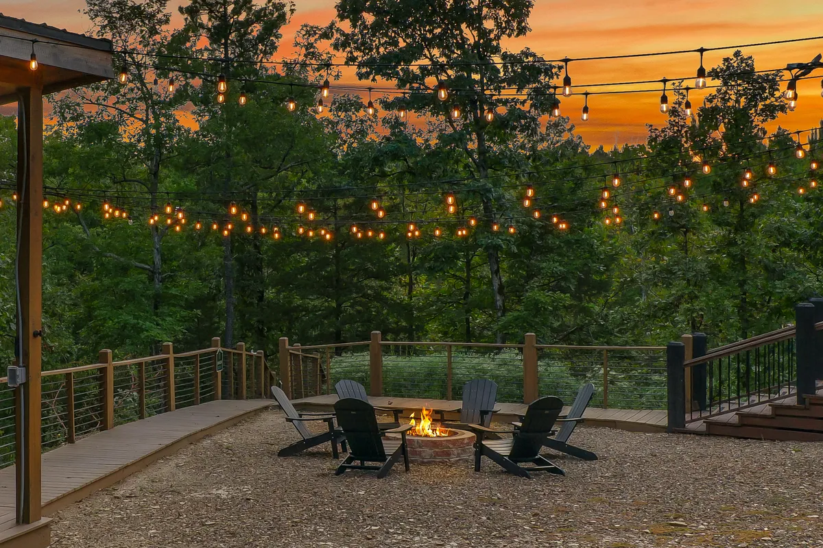 Wander Broken Bow Stream