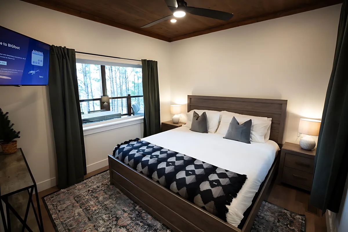 Bedroom 3 image