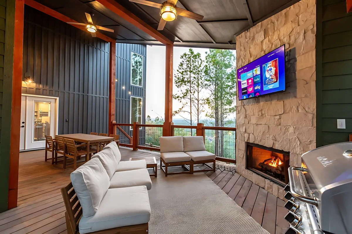 Wander Broken Bow Grove