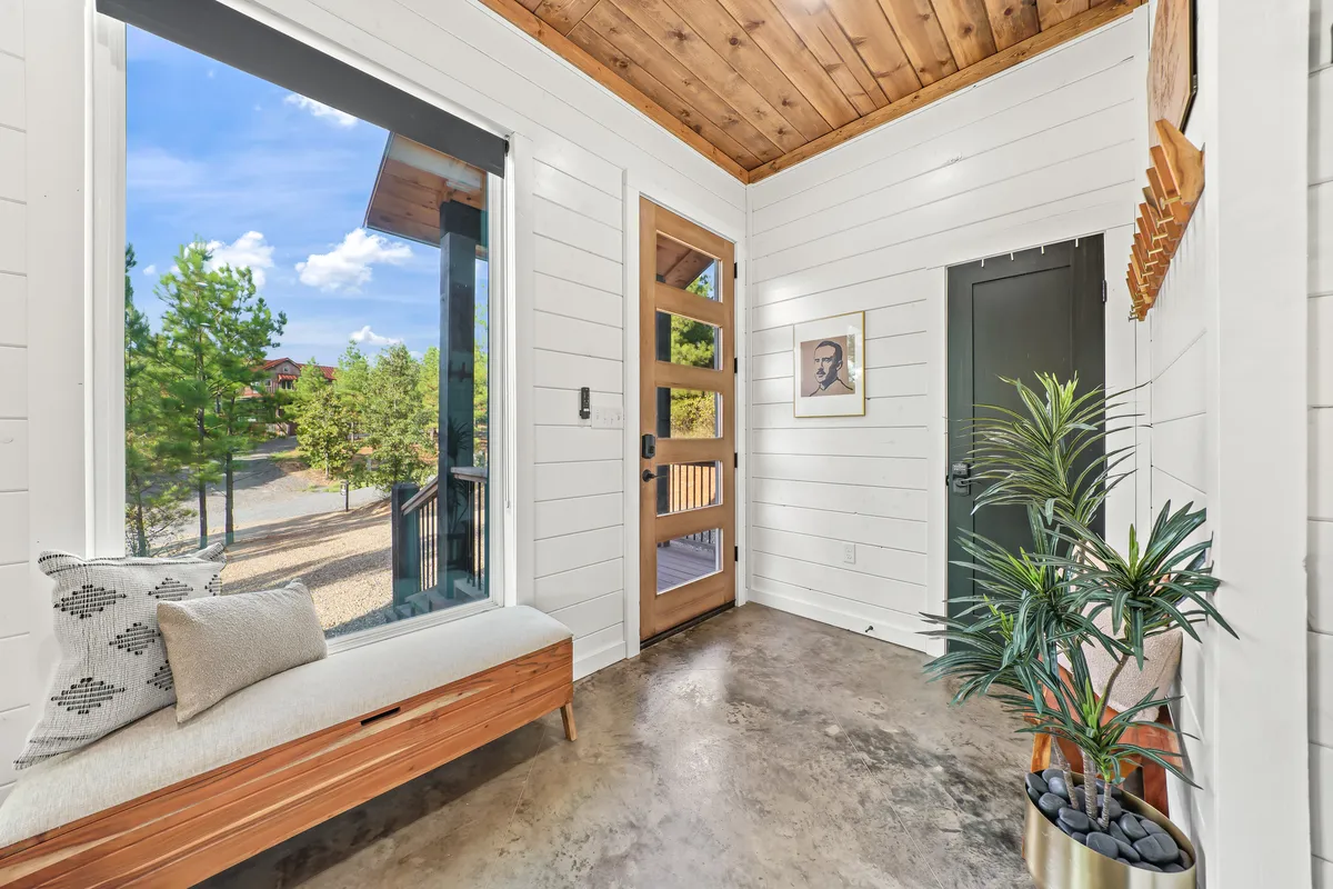 Wander Broken Bow Stream