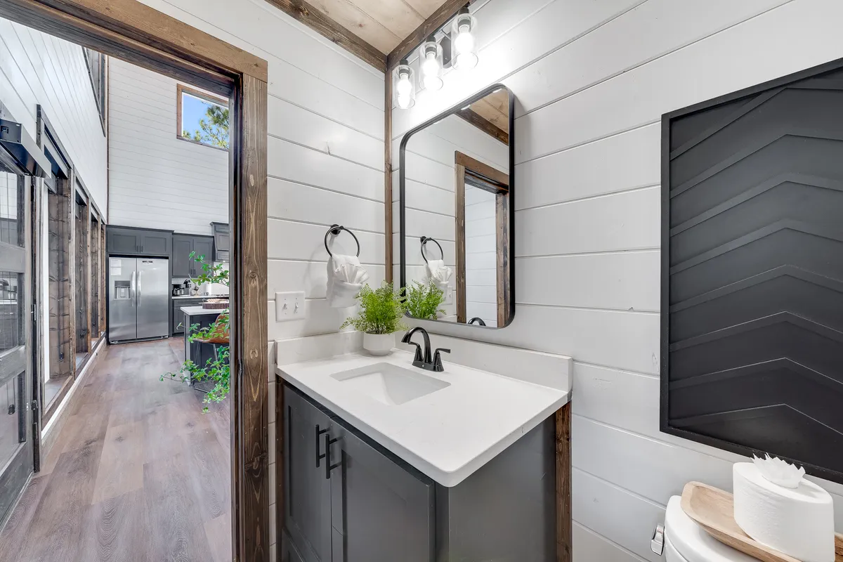 Wander Broken Bow Peace #20