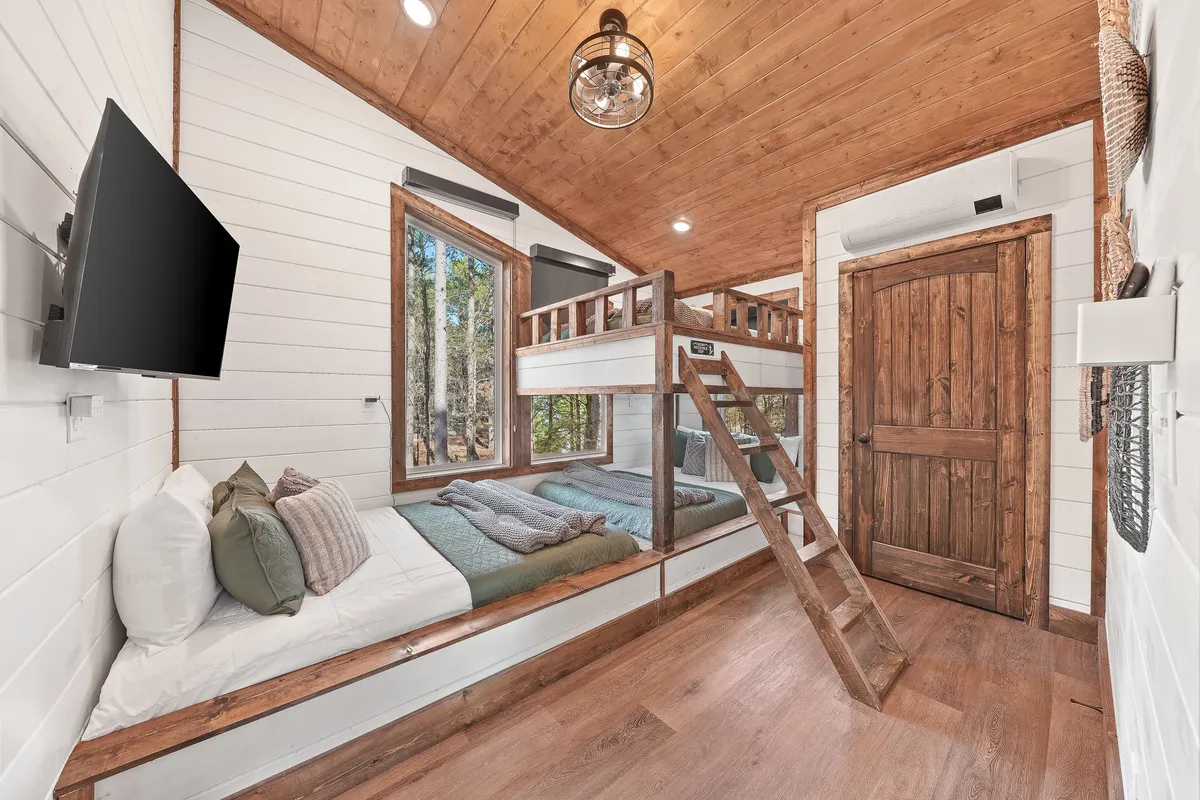 Bedroom 3 image
