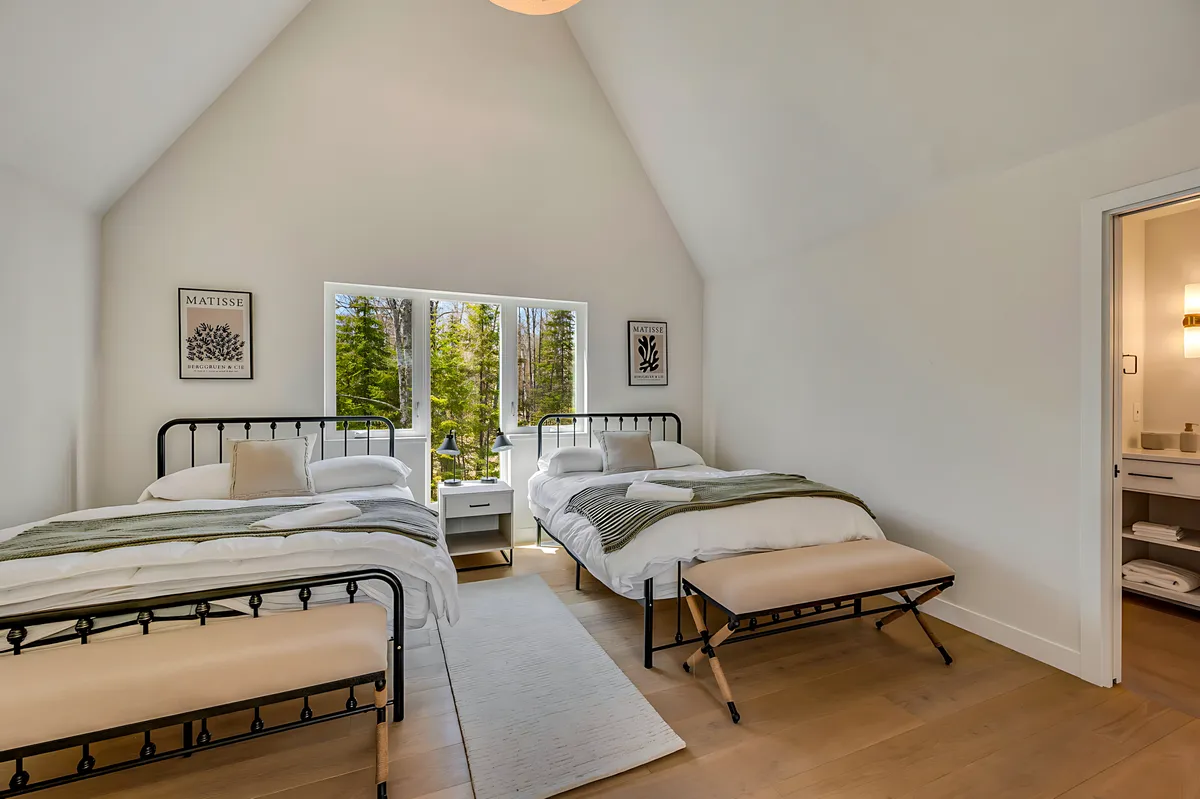 Bedroom 3 image