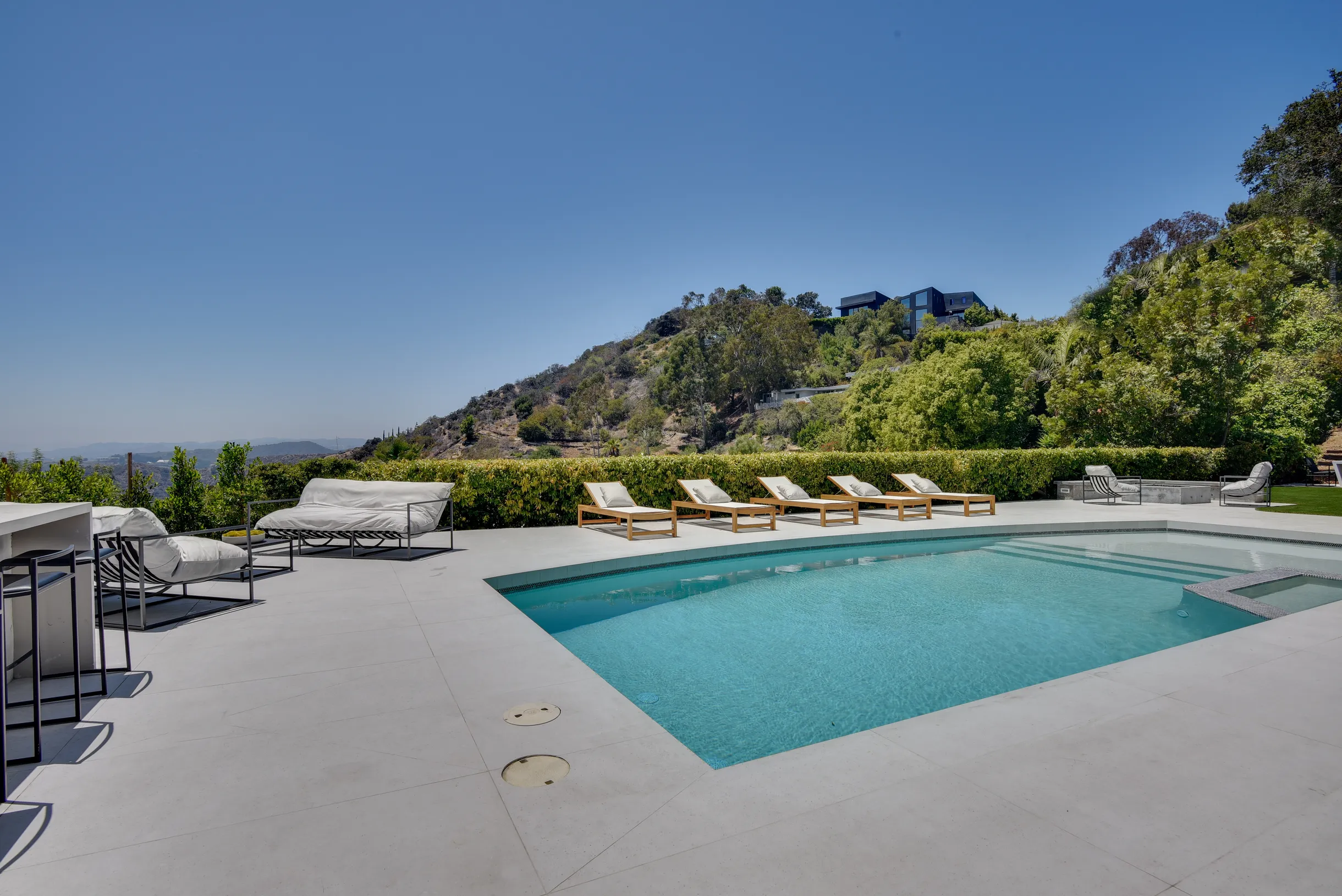 Wander Beverly Hills Horizon #26