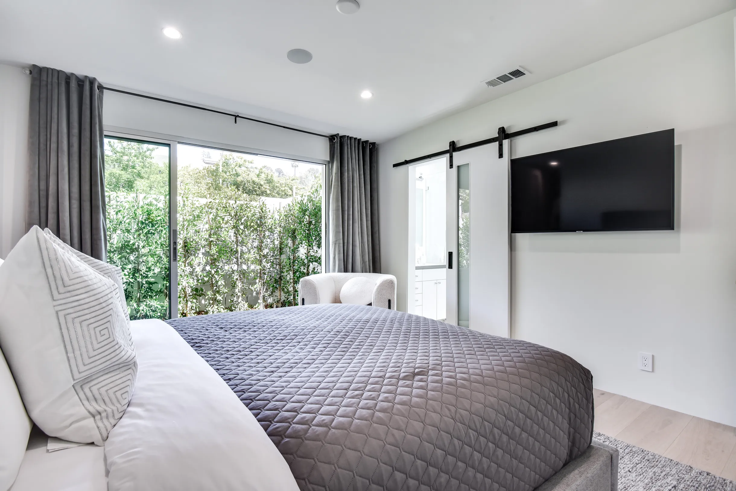 Wander Beverly Hills Horizon #47