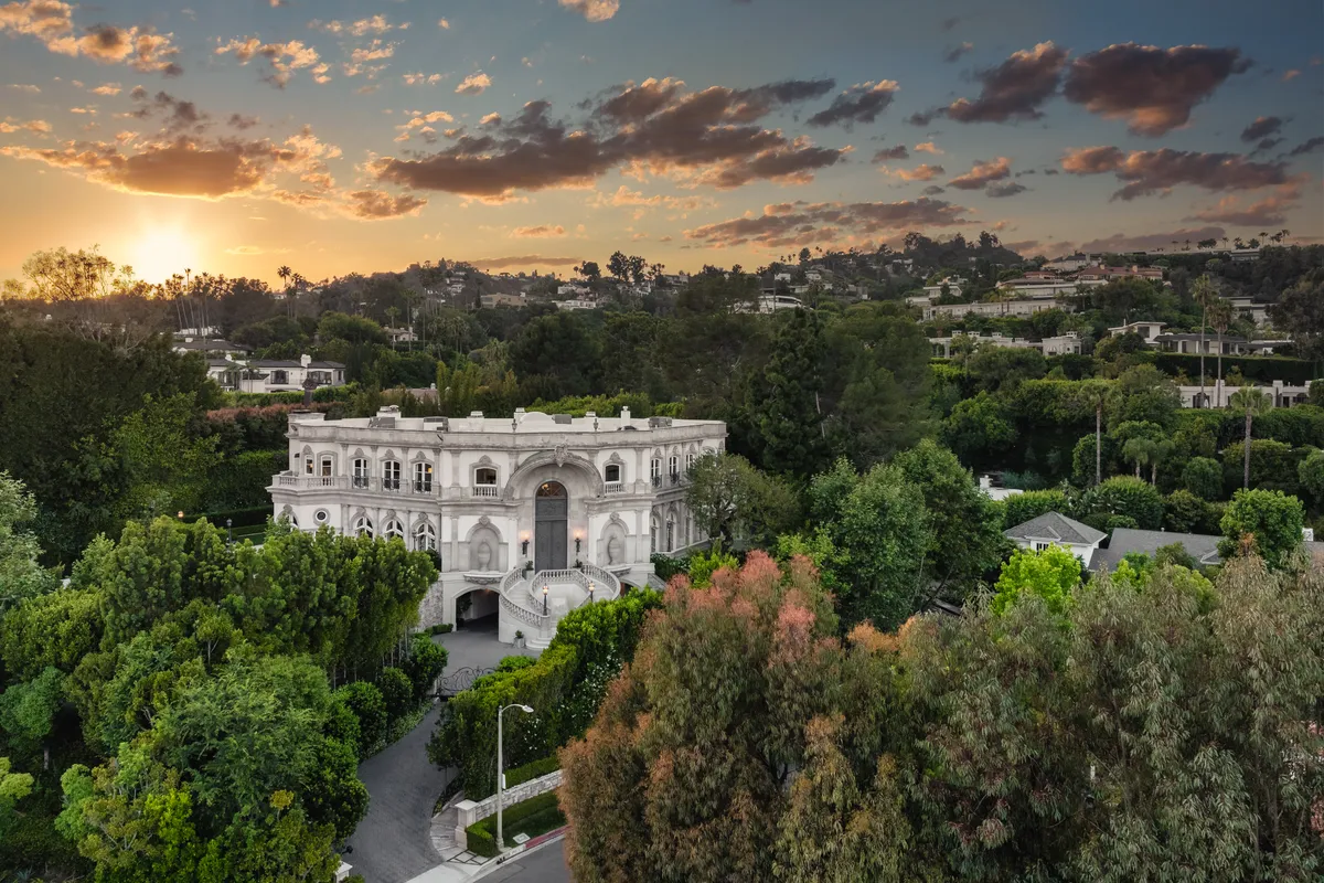 Wander Beverly Hills Estate