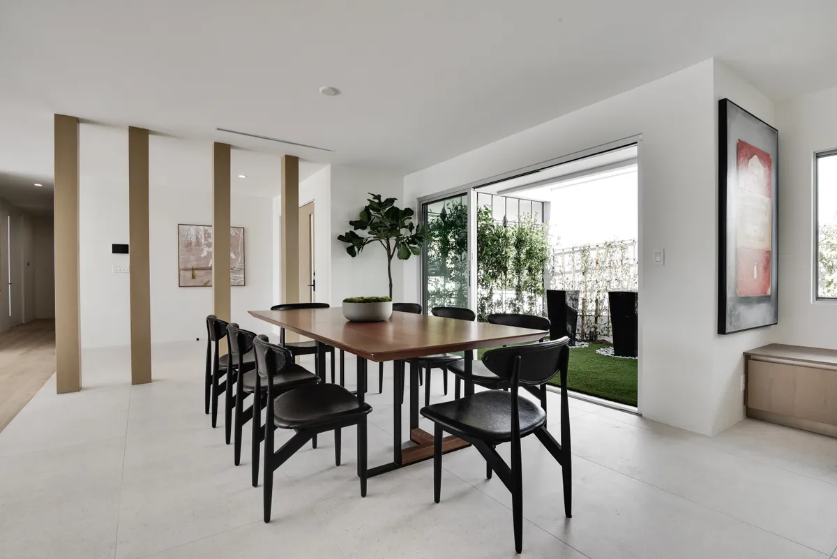 Wander Beverly Hills Horizon