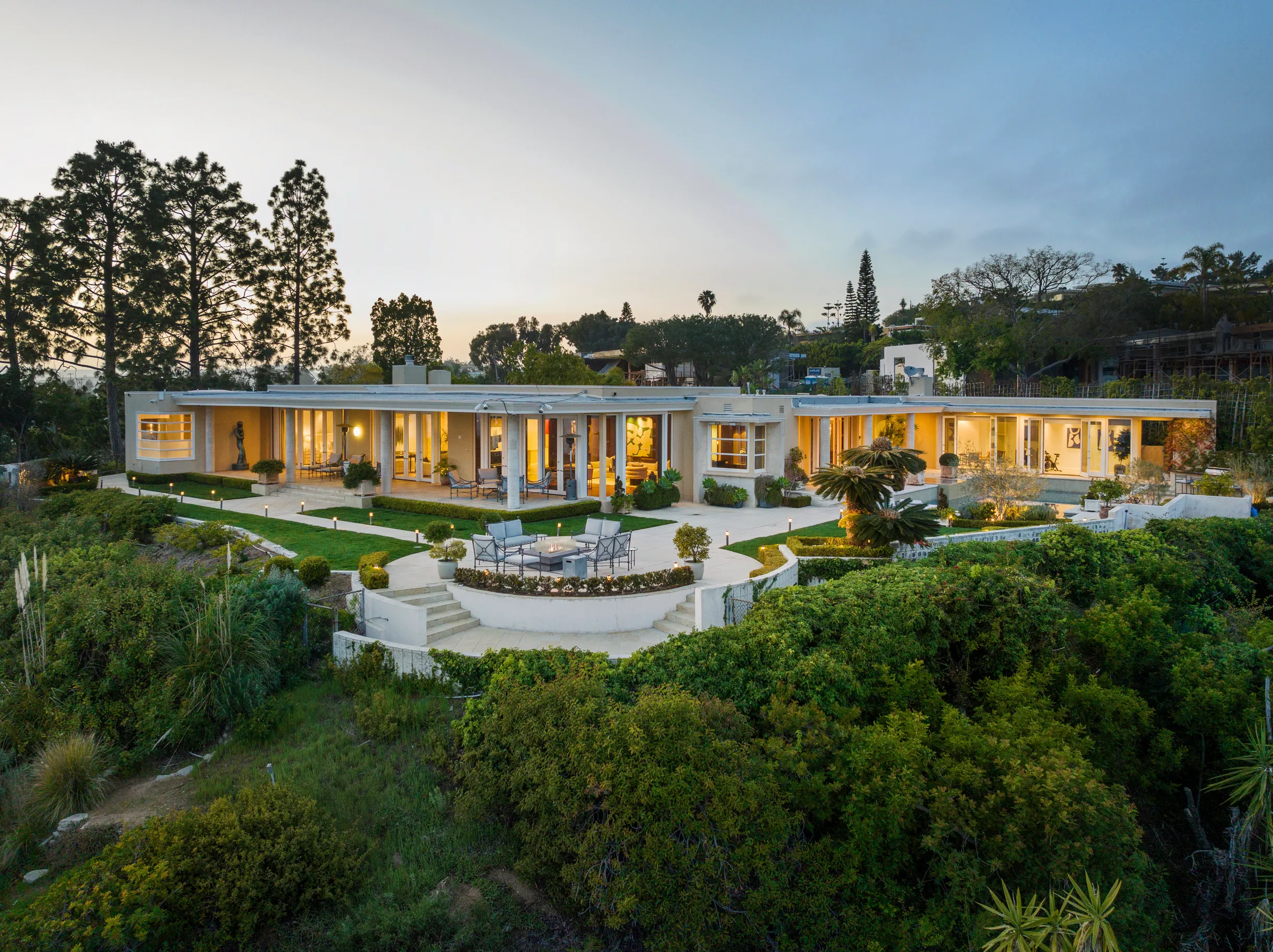 Wander Beverly Hills Haven