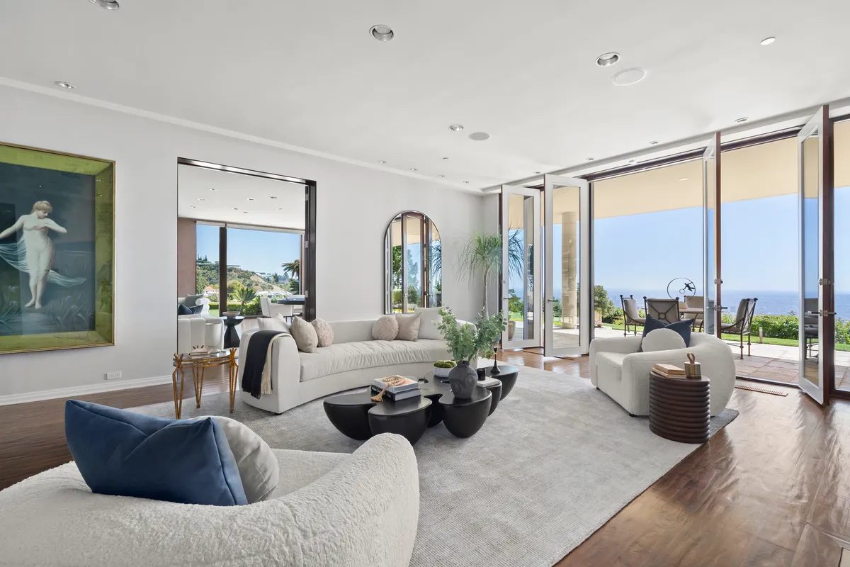 Wander Beverly Hills Haven