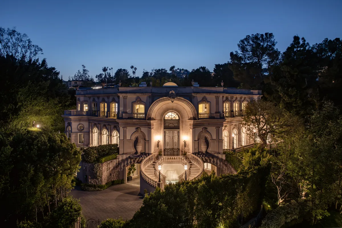 Wander Beverly Hills Estate