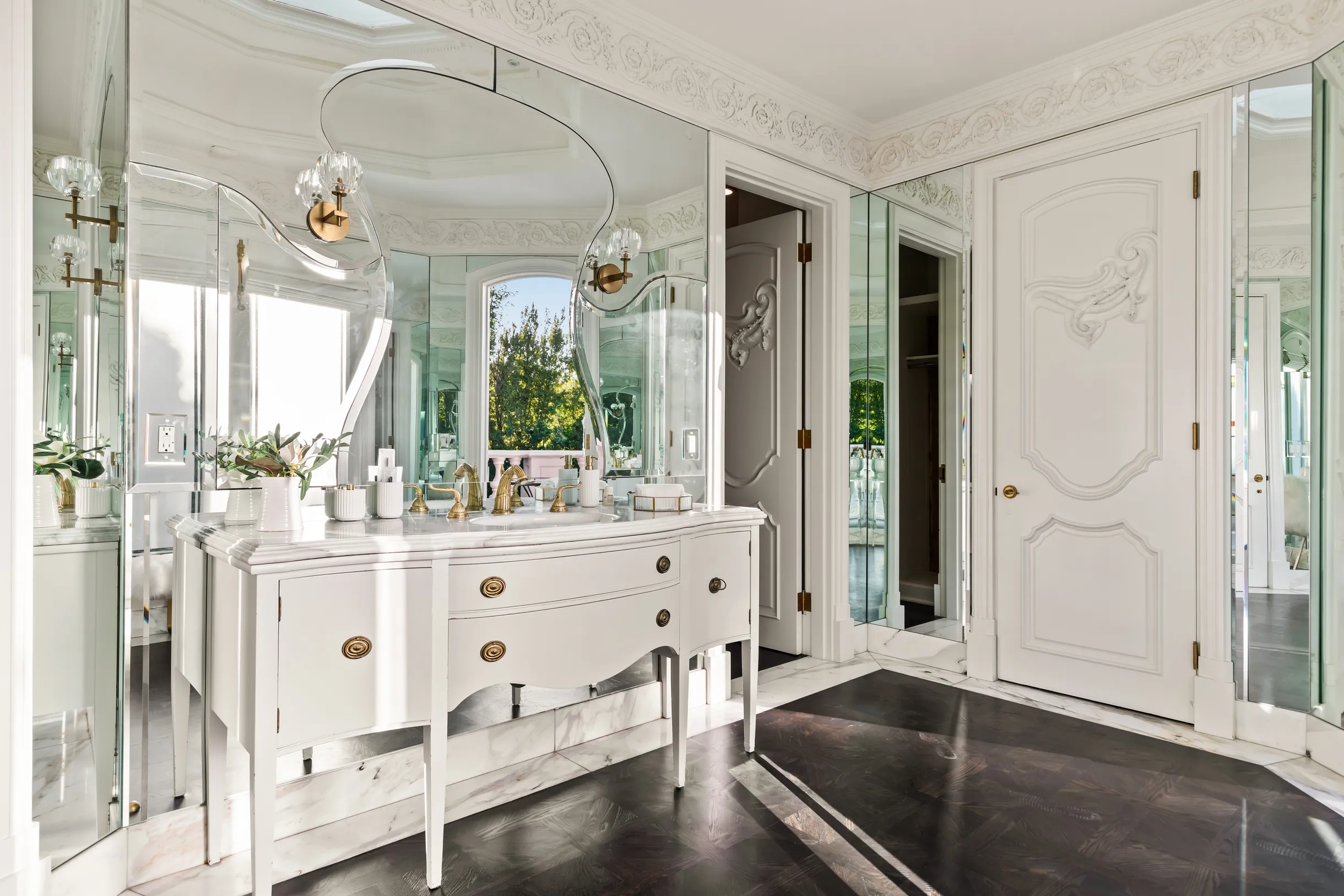 Wander Beverly Hills Estate #54