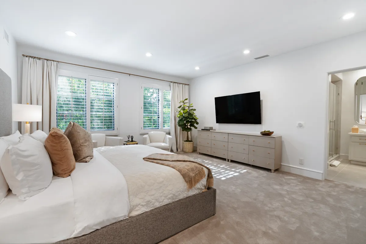 Bedroom 3 image