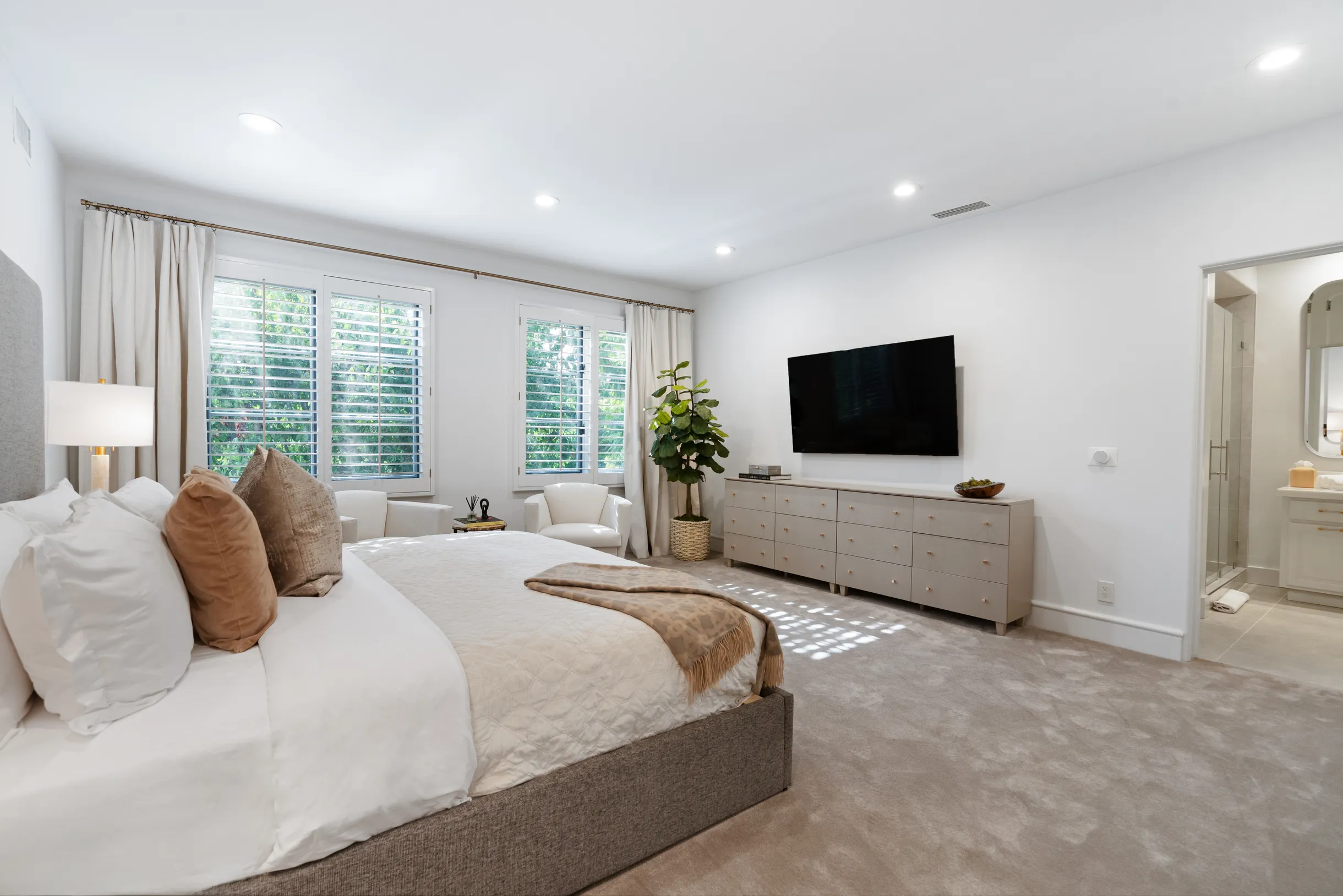 Wander Beverly Hills Modern #4