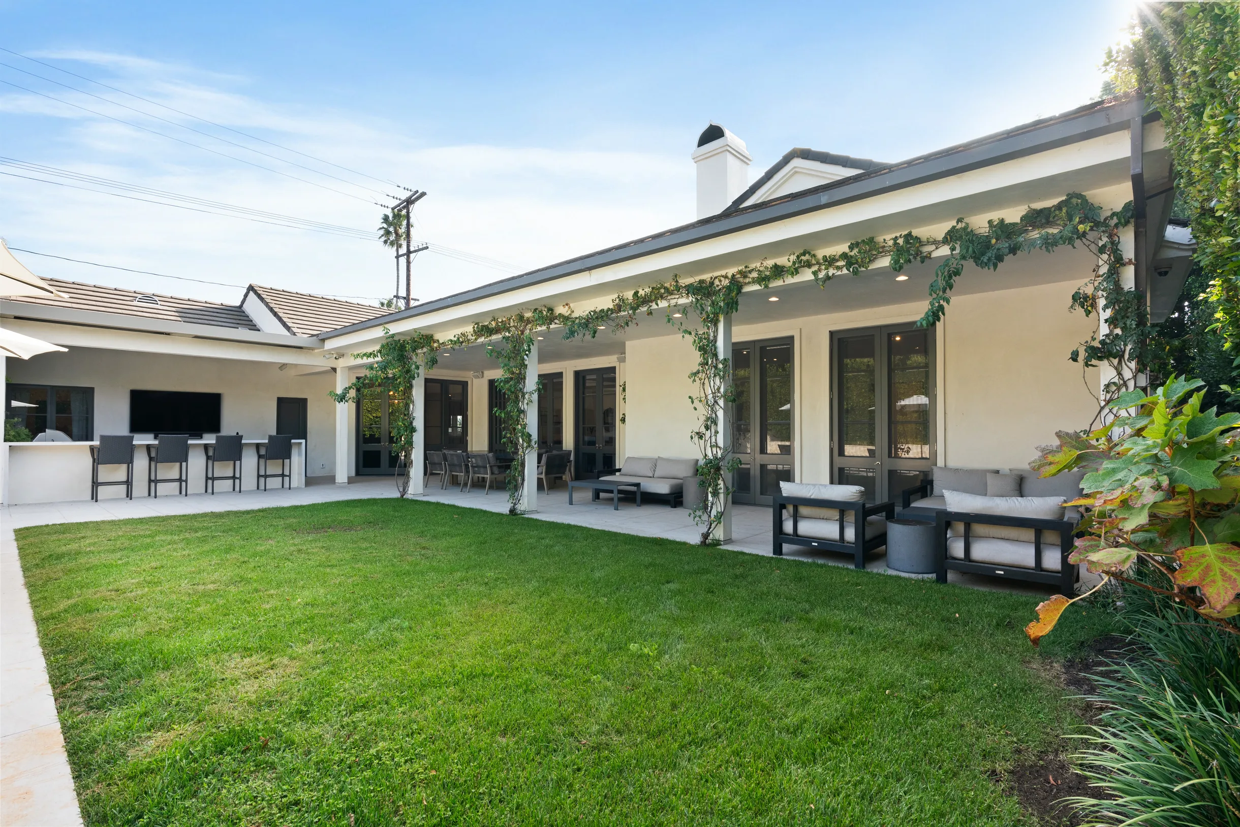 Wander Beverly Hills Modern #9