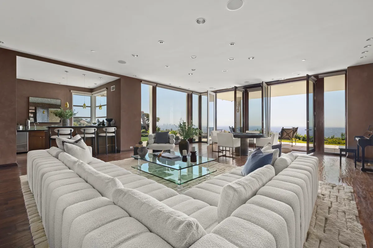 Wander Beverly Hills Haven