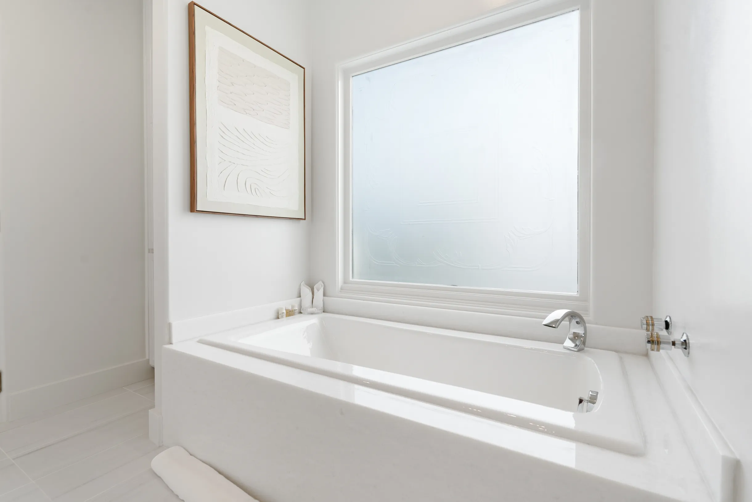 Wander Beverly Hills Modern #14