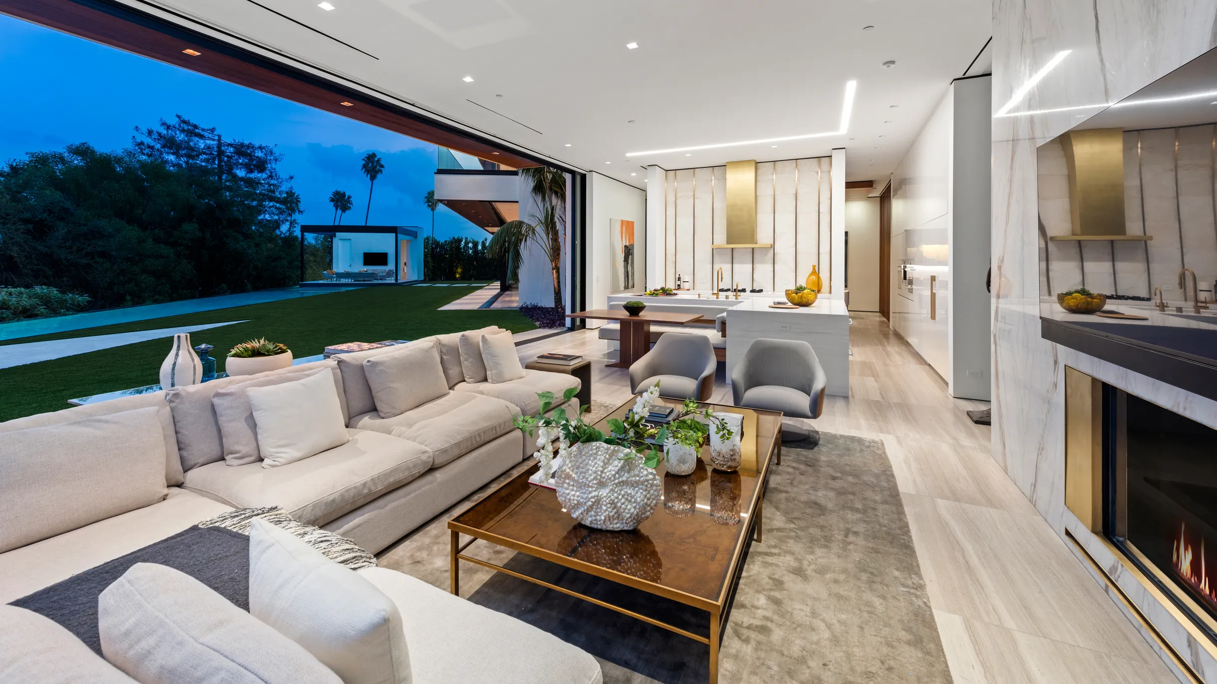 Wander Beverly Hills Lookout #24