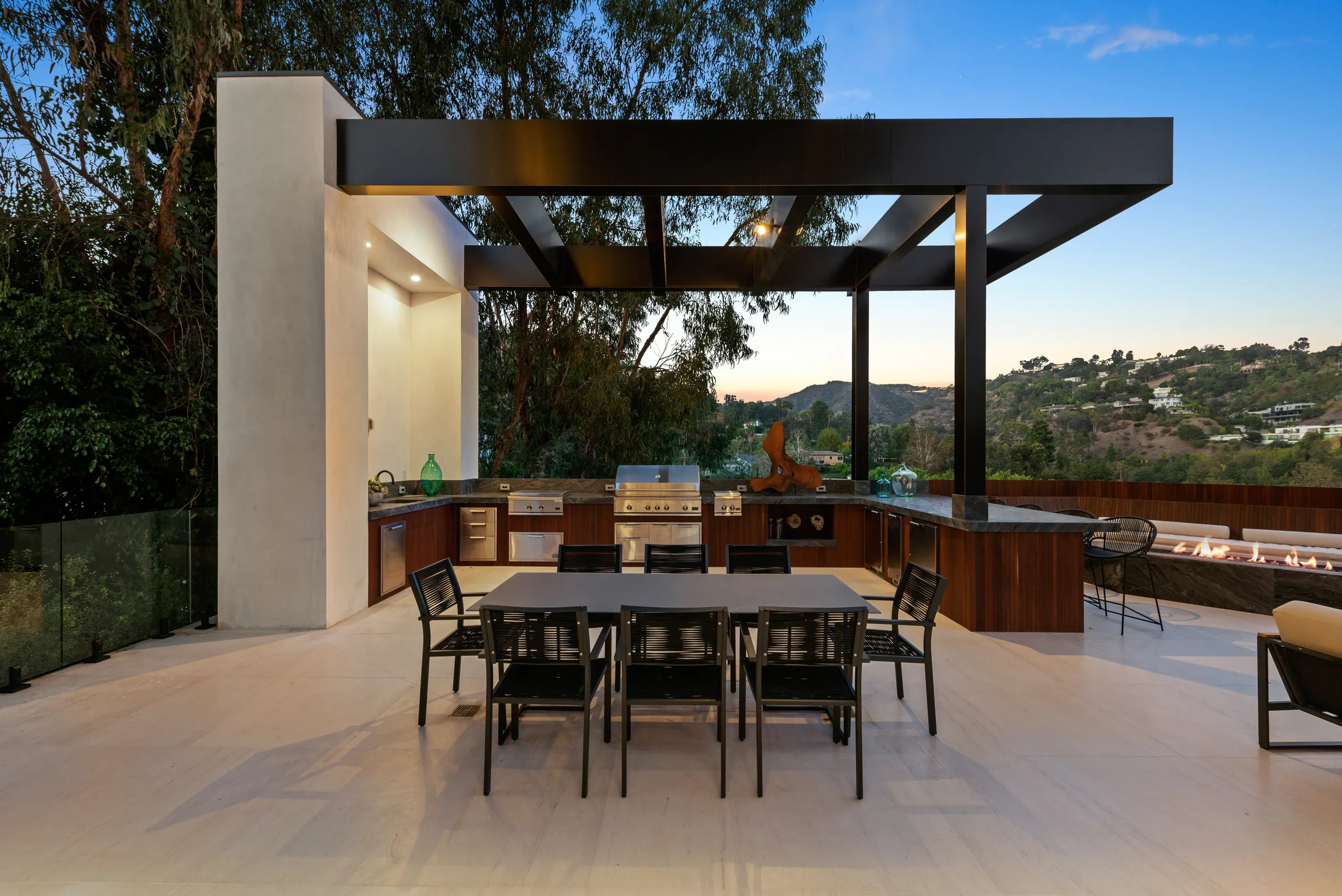 Wander Beverly Hills Lookout #37