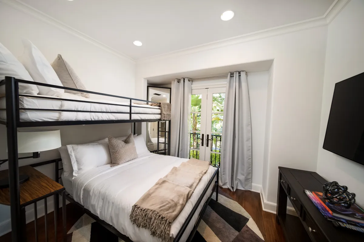 Bedroom 6 image