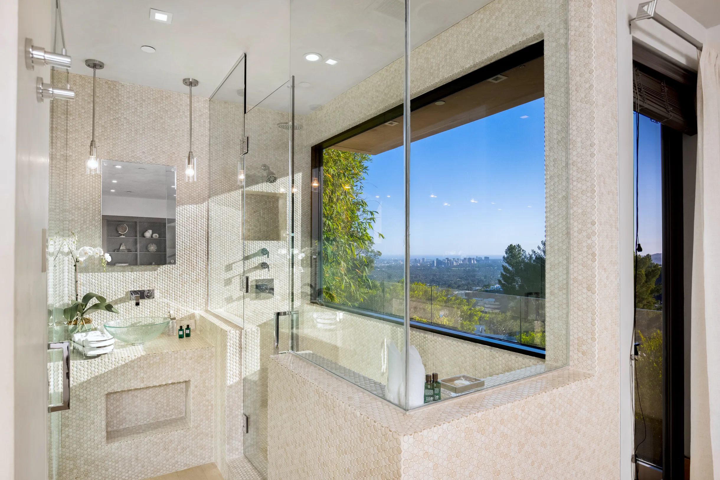 Wander Hollywood Hills Sky #10