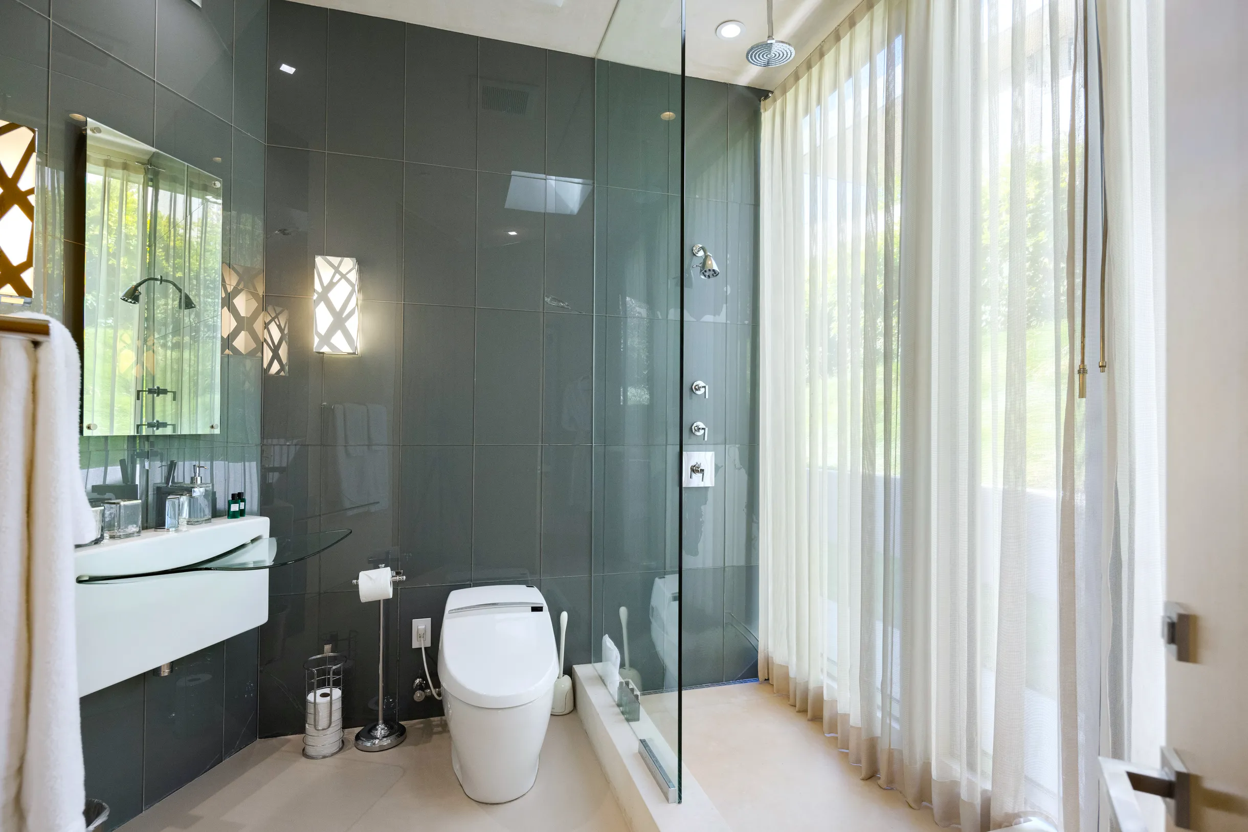 Wander Hollywood Hills Sky #14