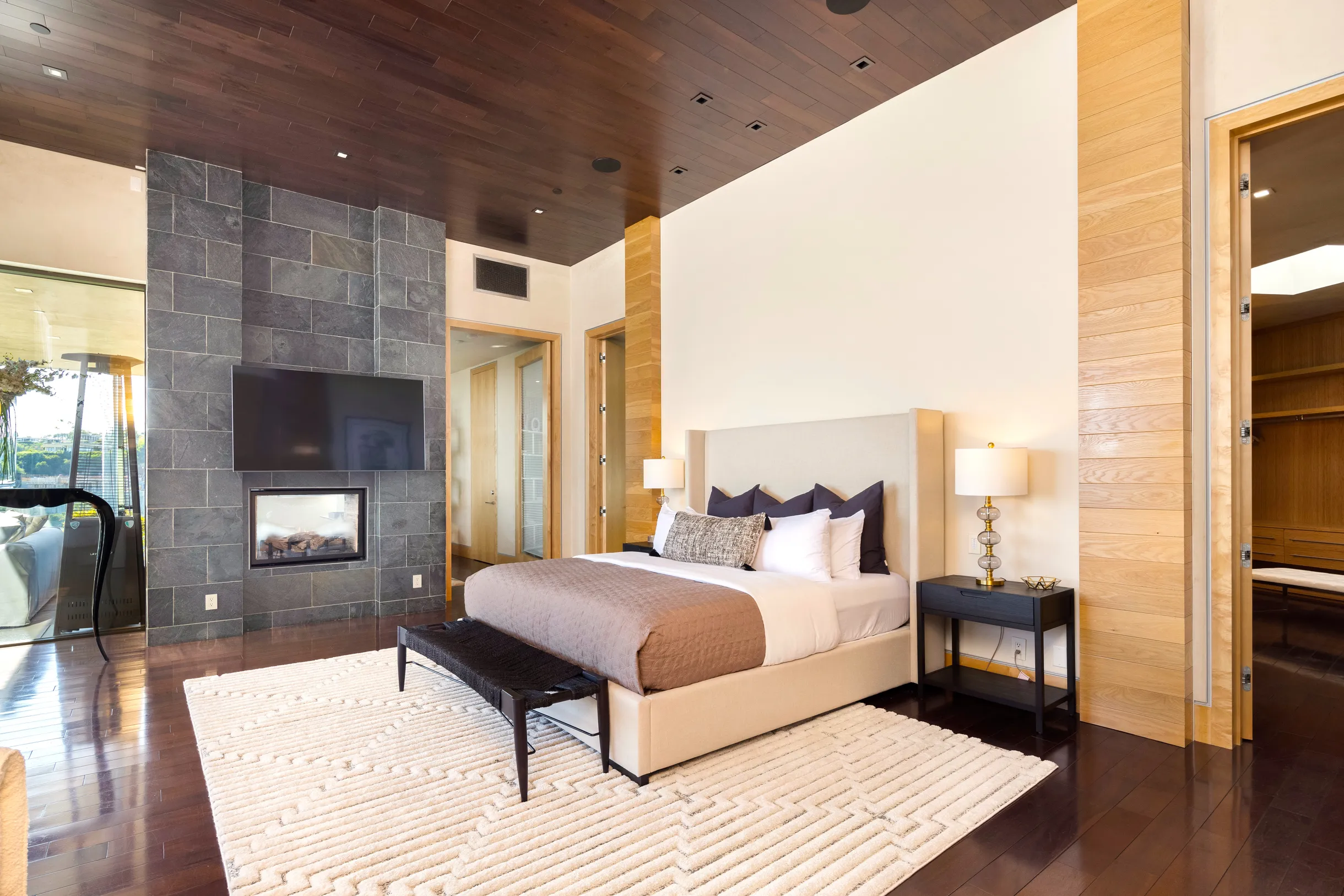 Wander Hollywood Hills Sky #31