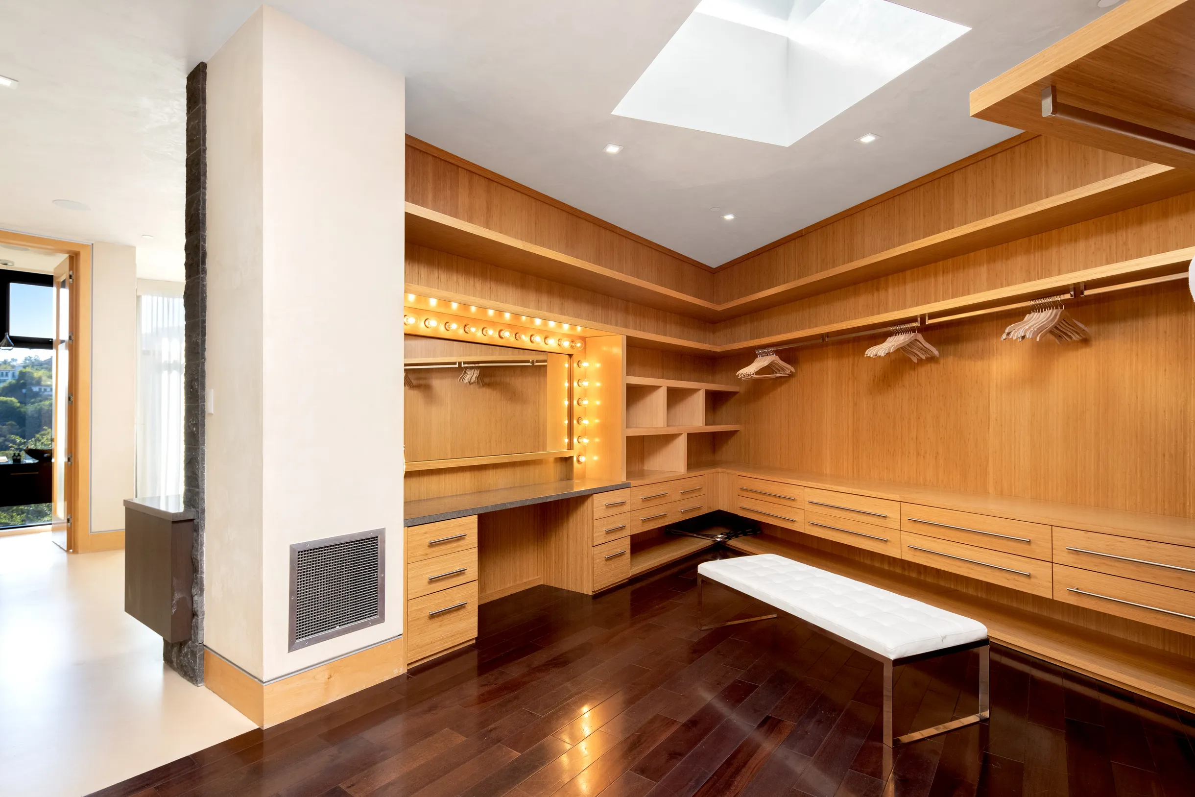 Wander Hollywood Hills Sky #38