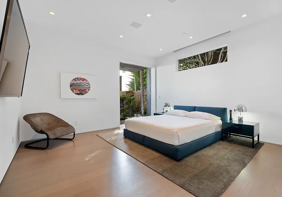 Bedroom 3 image