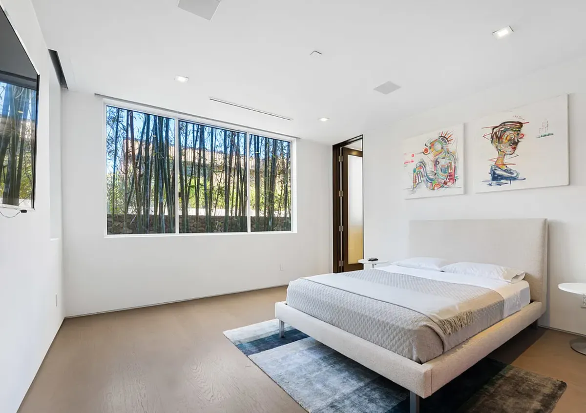 Bedroom 4 image
