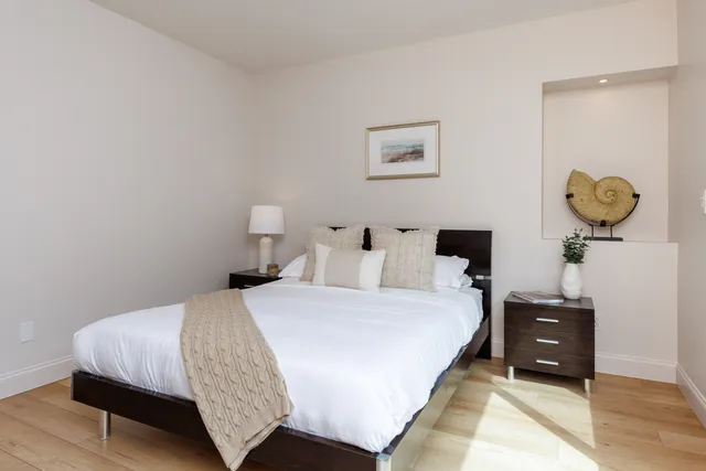 Bedroom 3 image 1