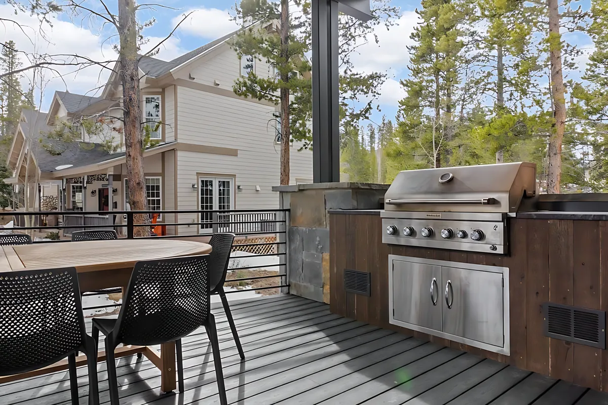 Wander Breckenridge Forest